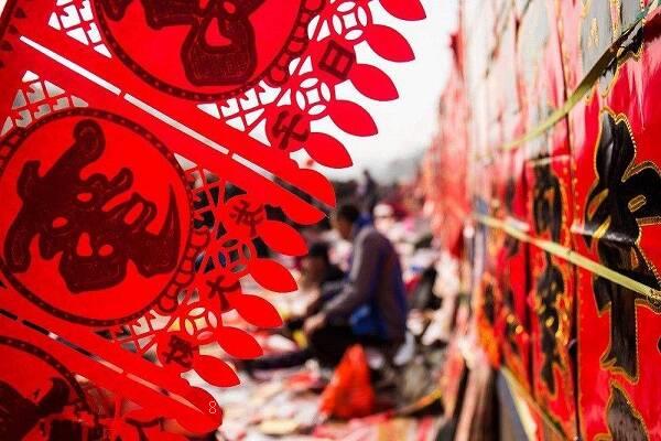2025十大女生喜欢的礼物排名 应该送什么花 2025十大女生喜欢的礼物排名 应该送什么花